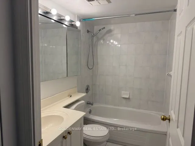 39 Pemberton Ave, #401
