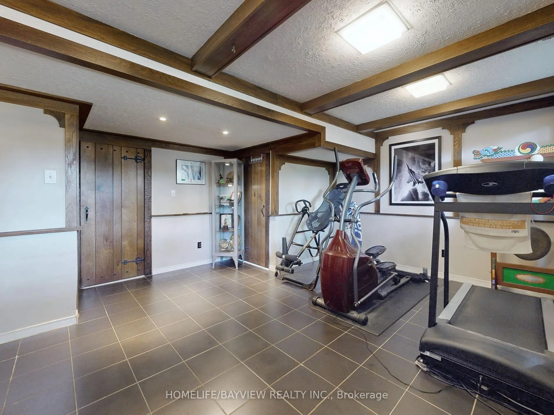 2 Fleming Dr