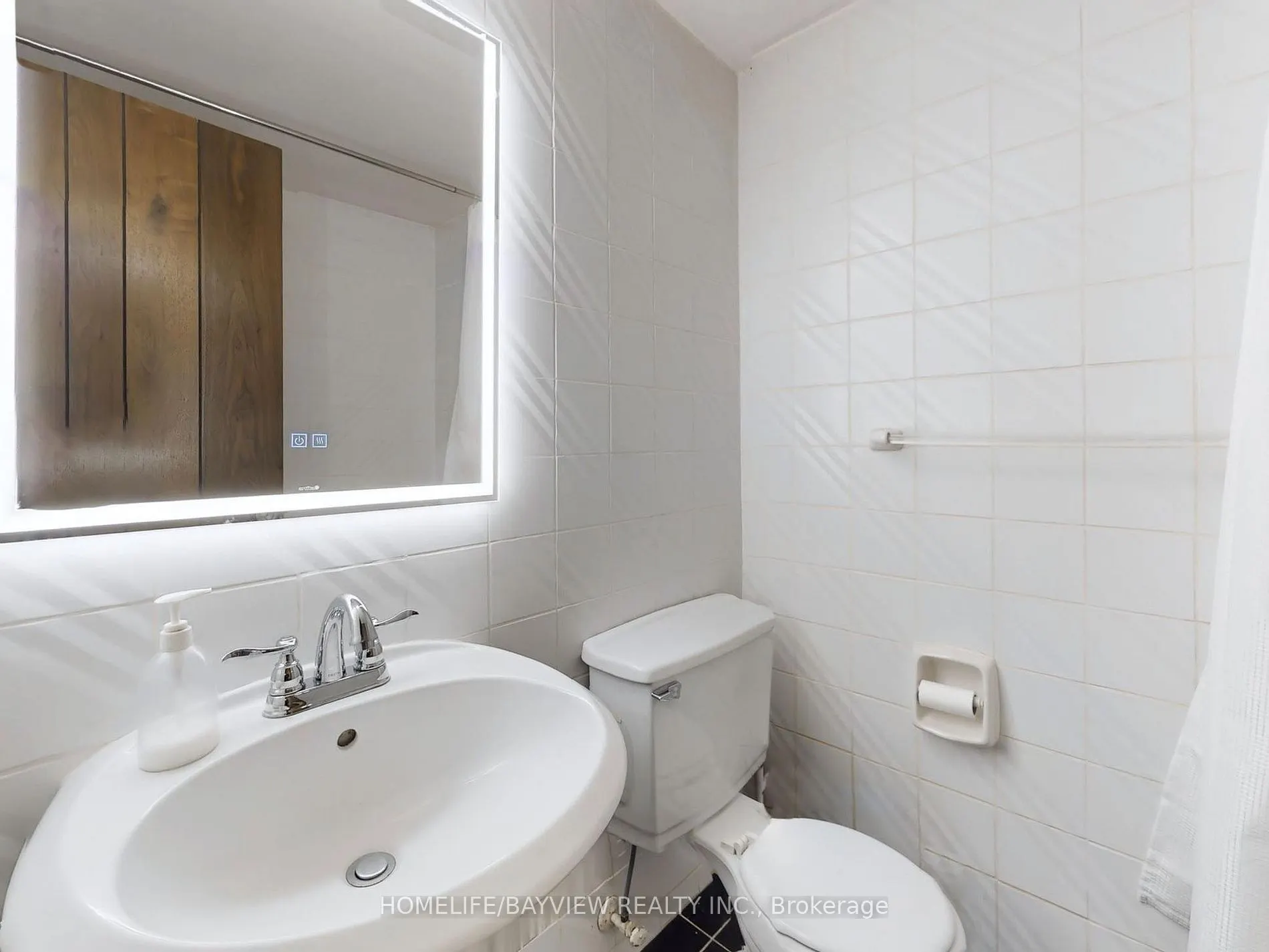 2 Fleming Dr