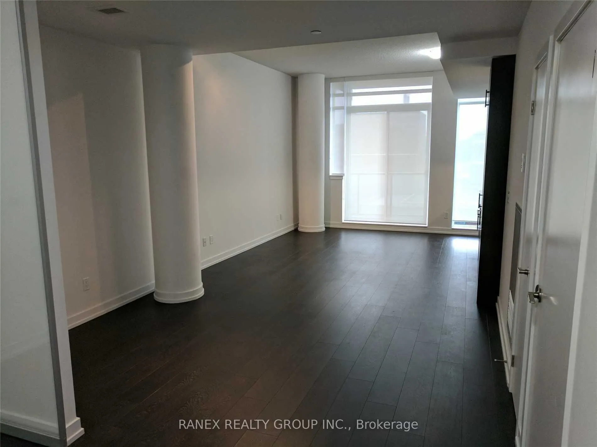 297 College St, #505