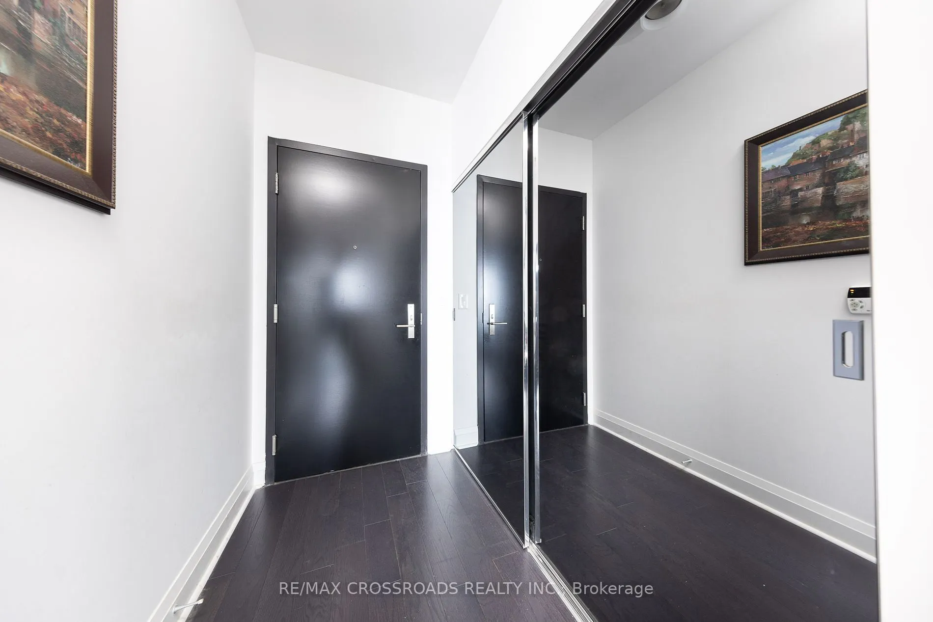 1080 Bay St, #4509