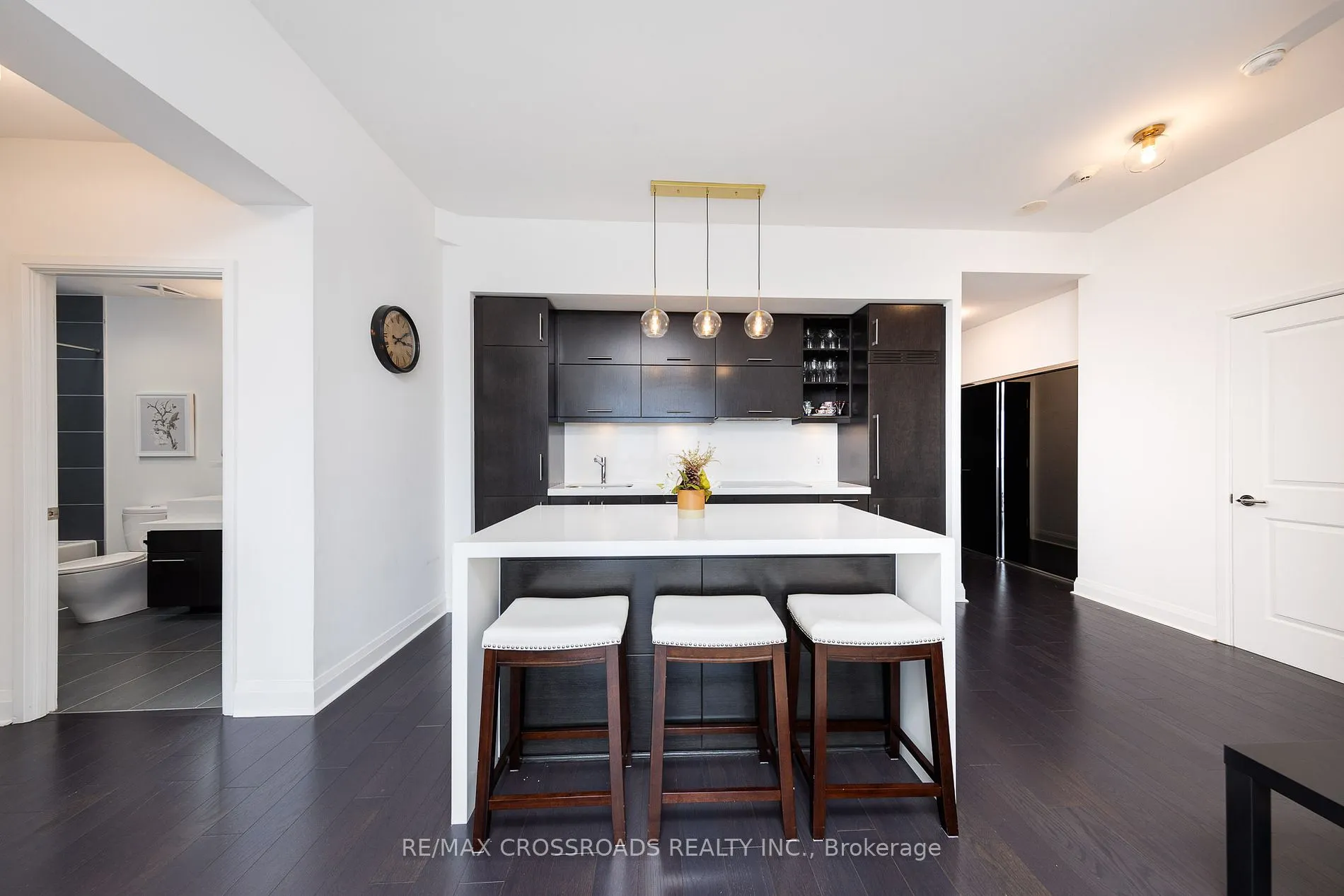 1080 Bay St, #4509