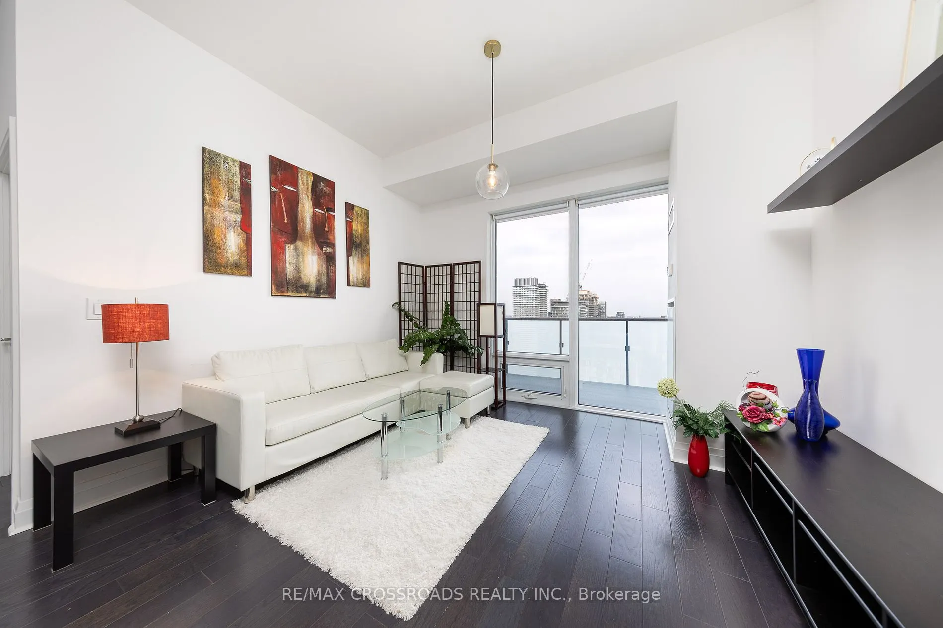 1080 Bay St, #4509