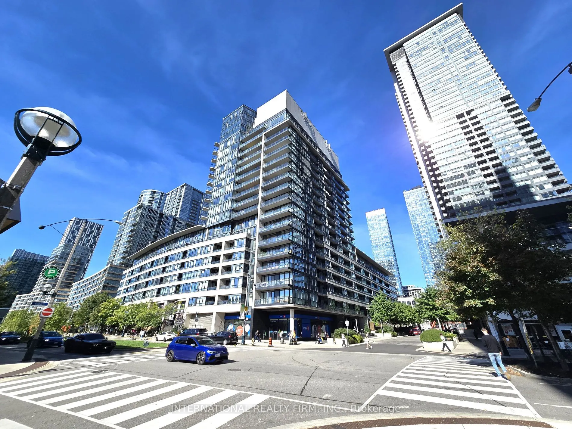 8 Telegram Mews, #703