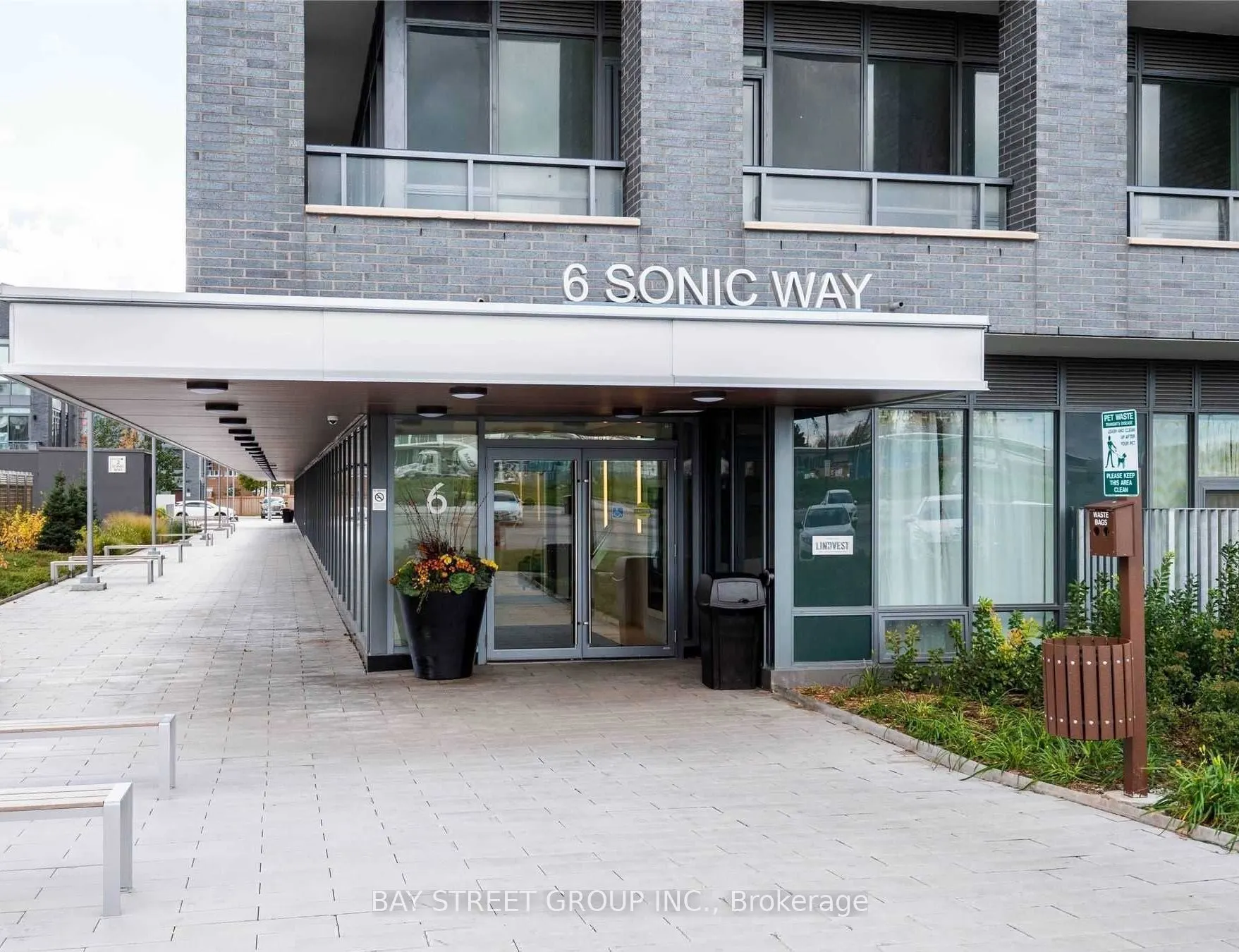 6 Sonic Way, #2906