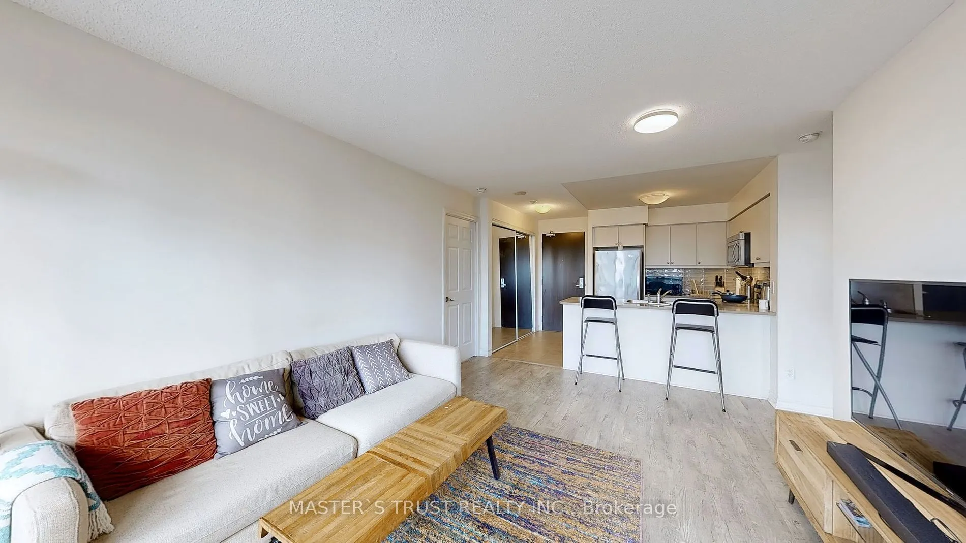 25 Lower Simcoe St, #809