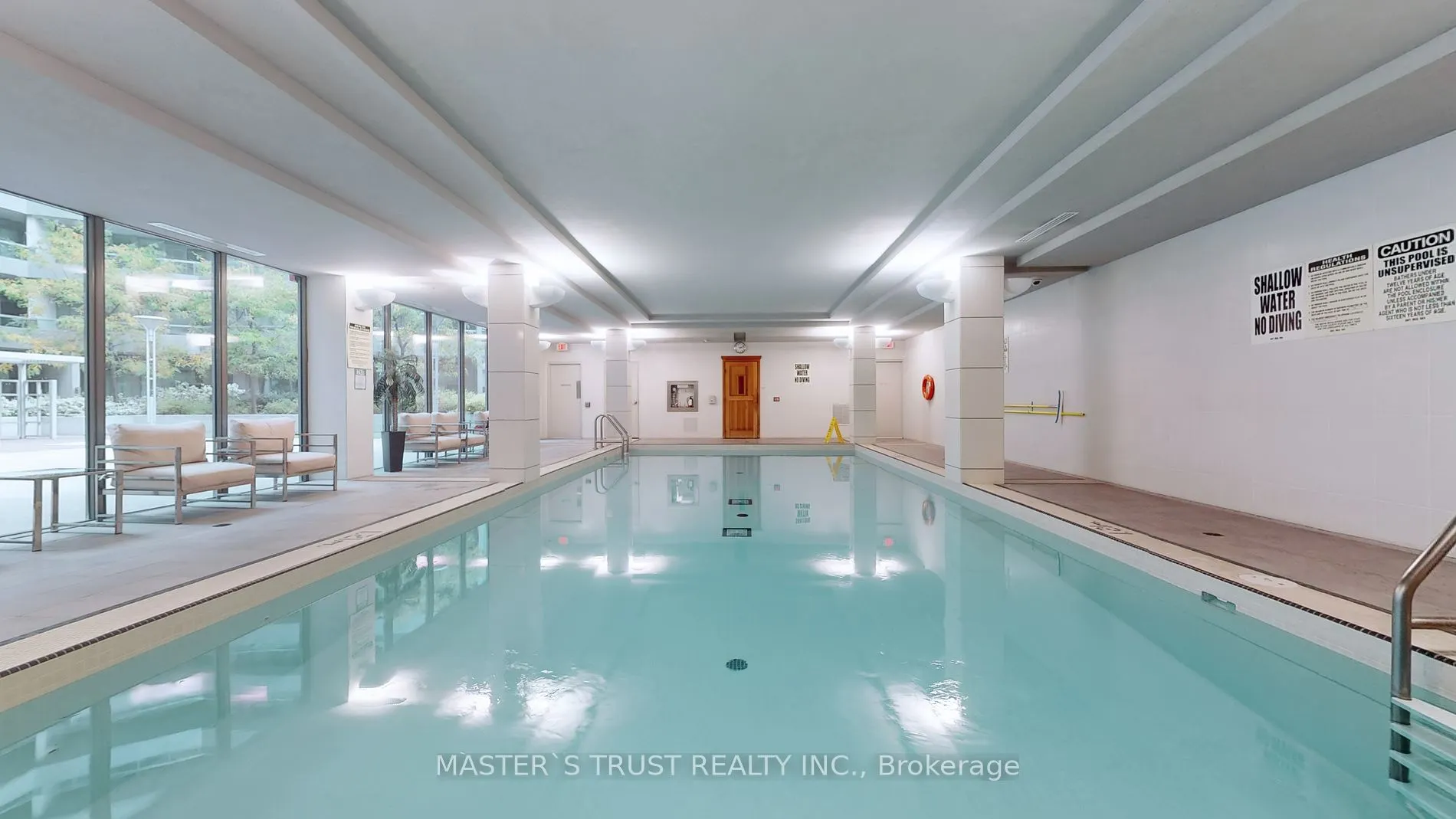 25 Lower Simcoe St, #809