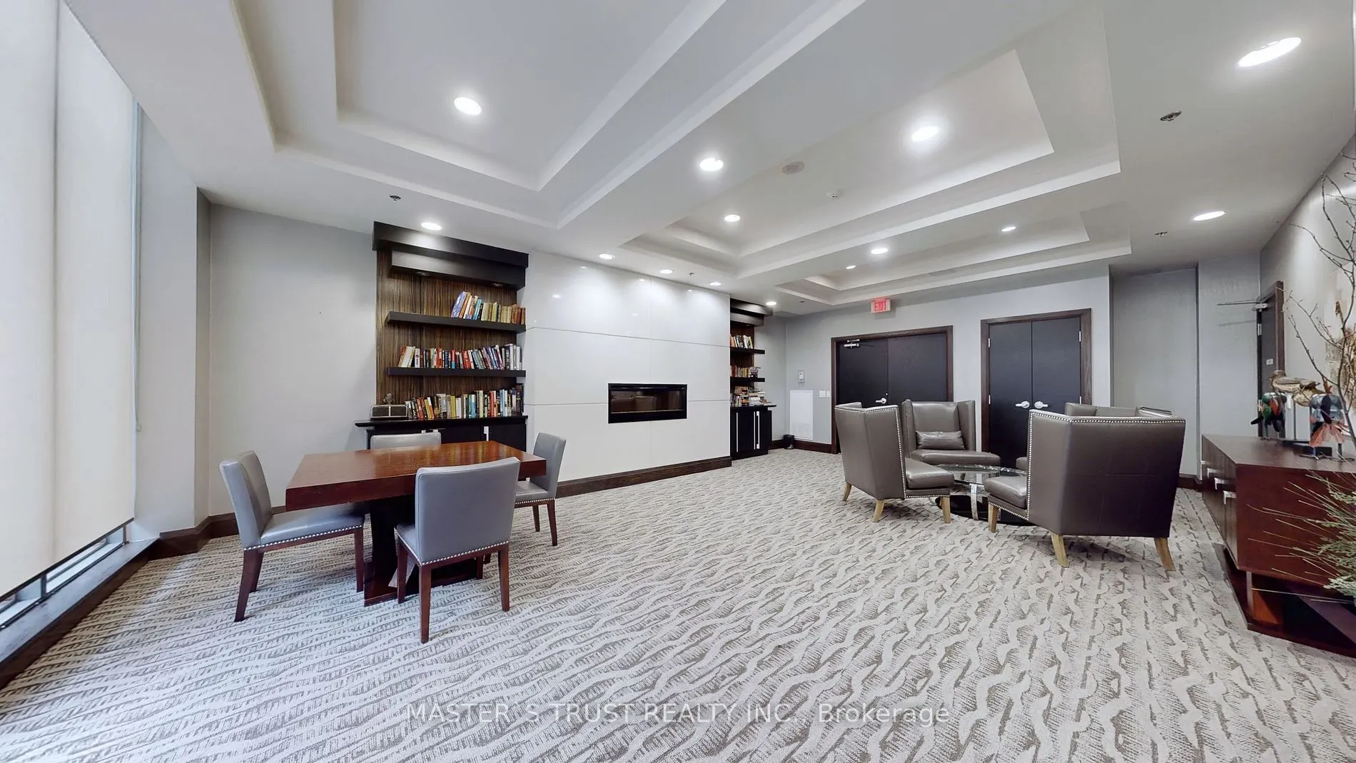 25 Lower Simcoe St, #809