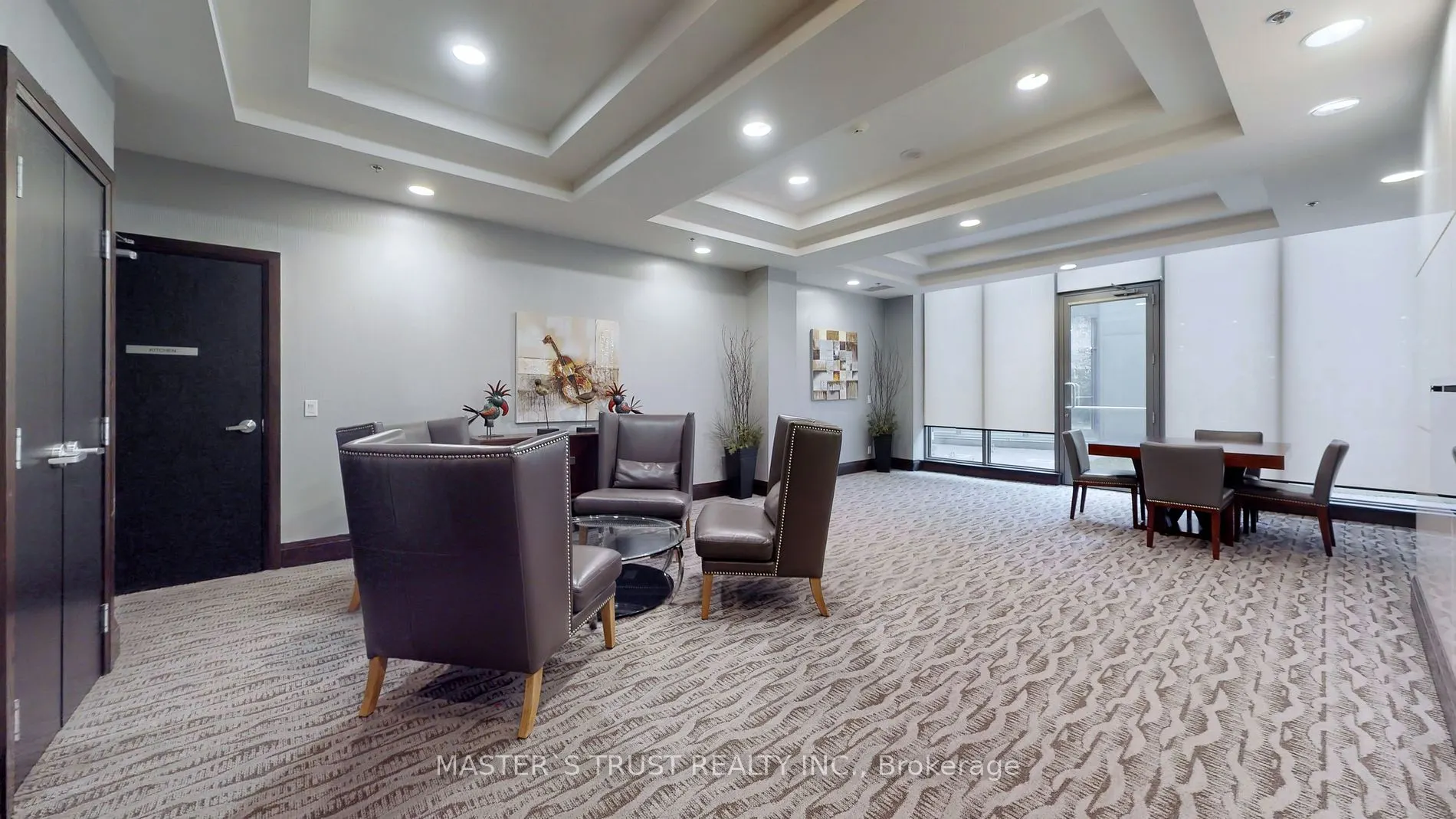 25 Lower Simcoe St, #809