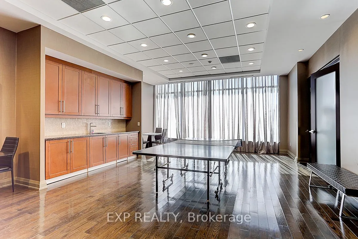 5793 Yonge St, #1602