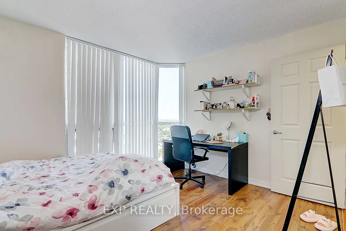 5793 Yonge St, #1602