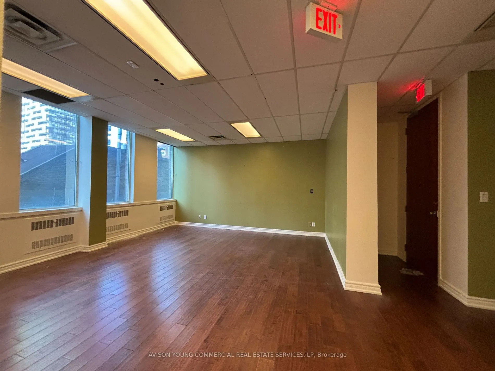 55 Eglinton Avenue E, #502