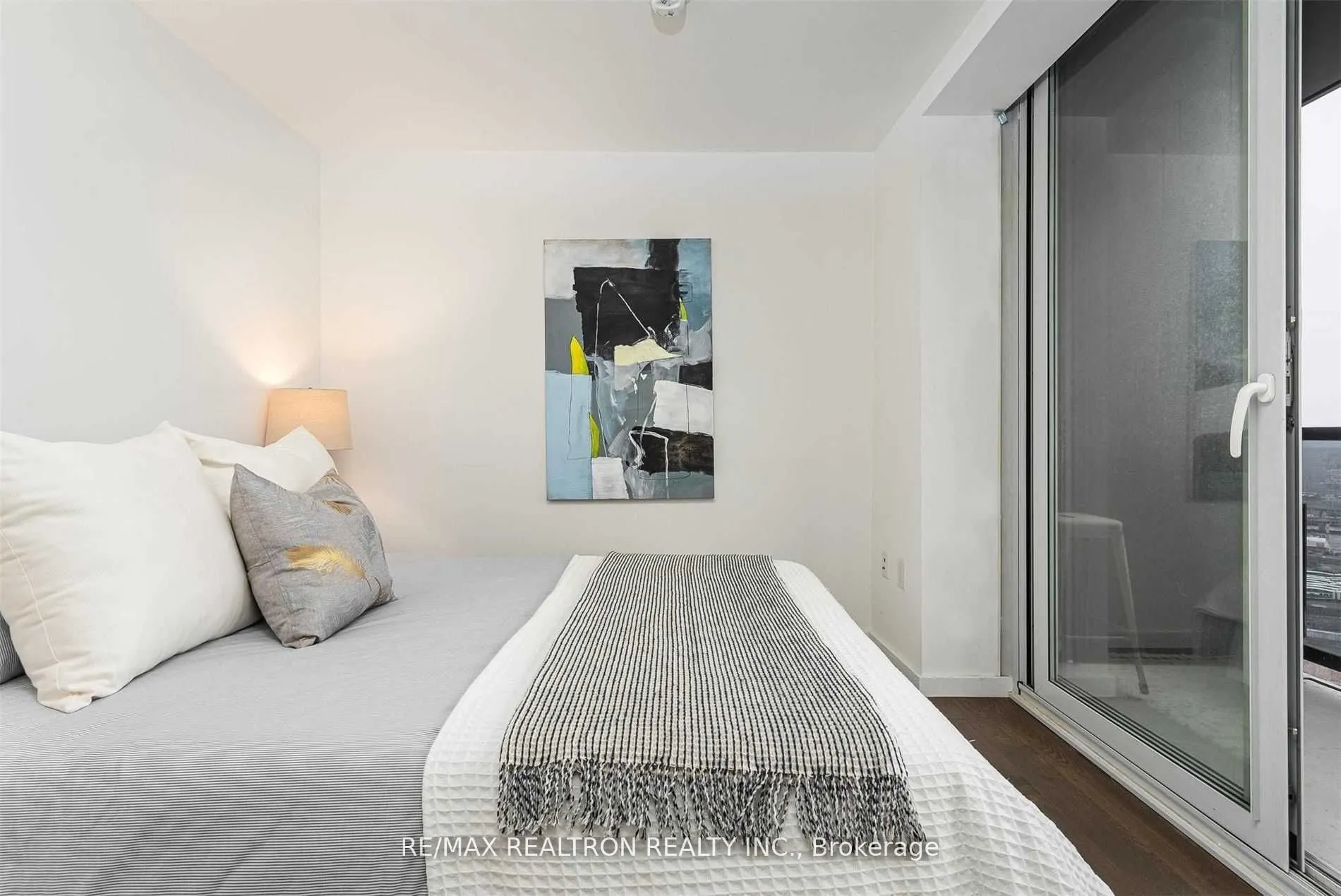 170 Bayview Ave, #2302