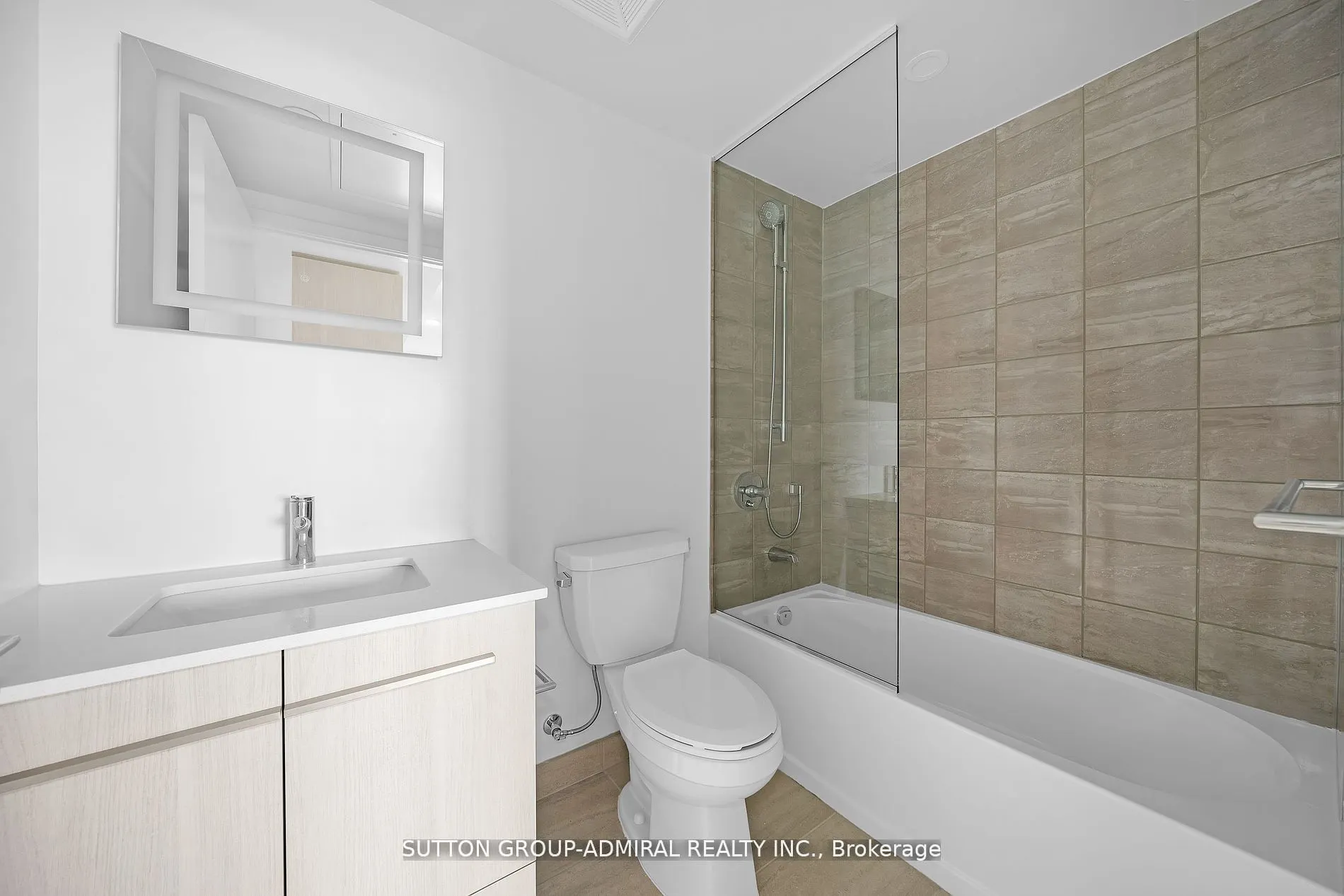 8 Cumberland St, #1706