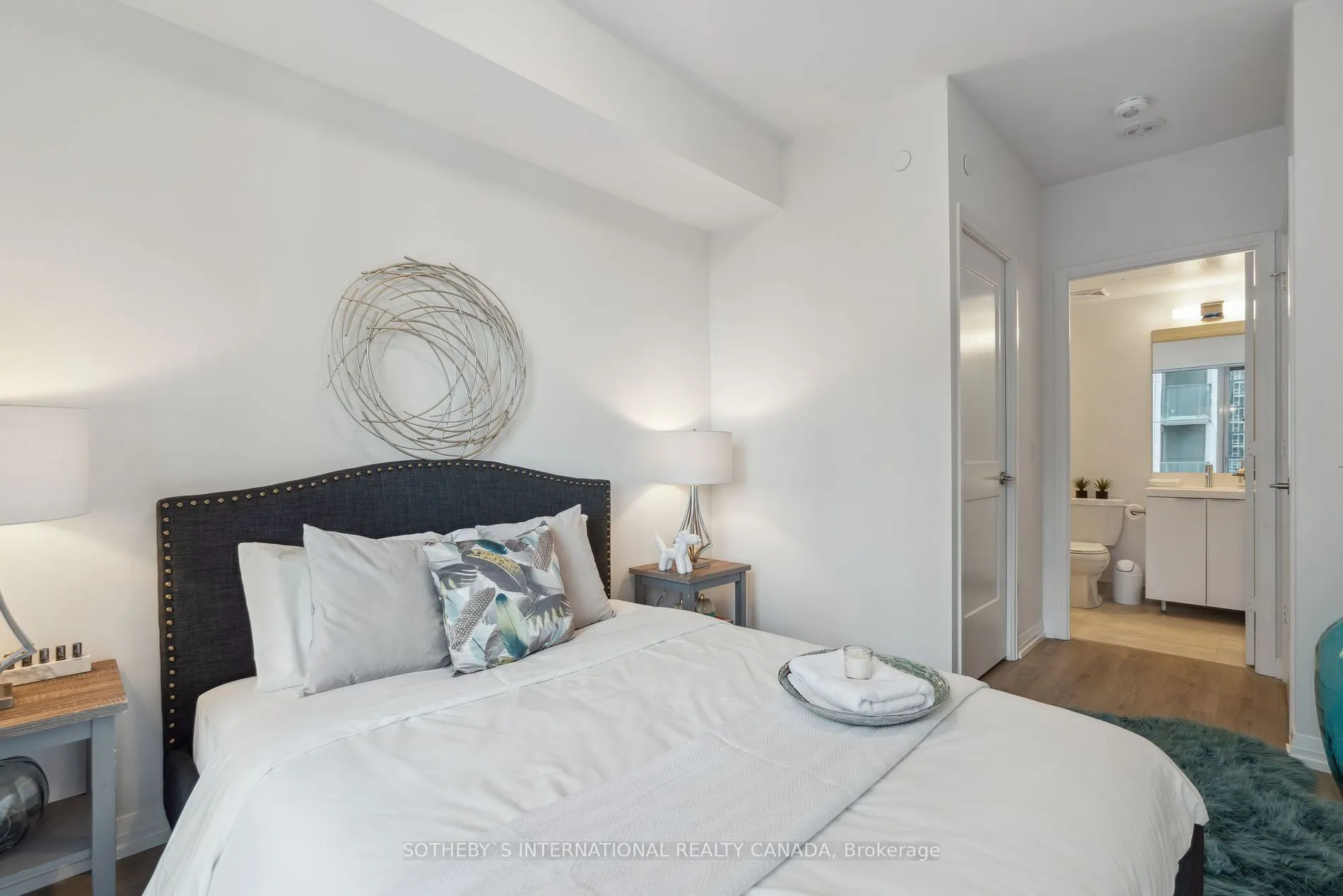 28 Widmer St, #3629