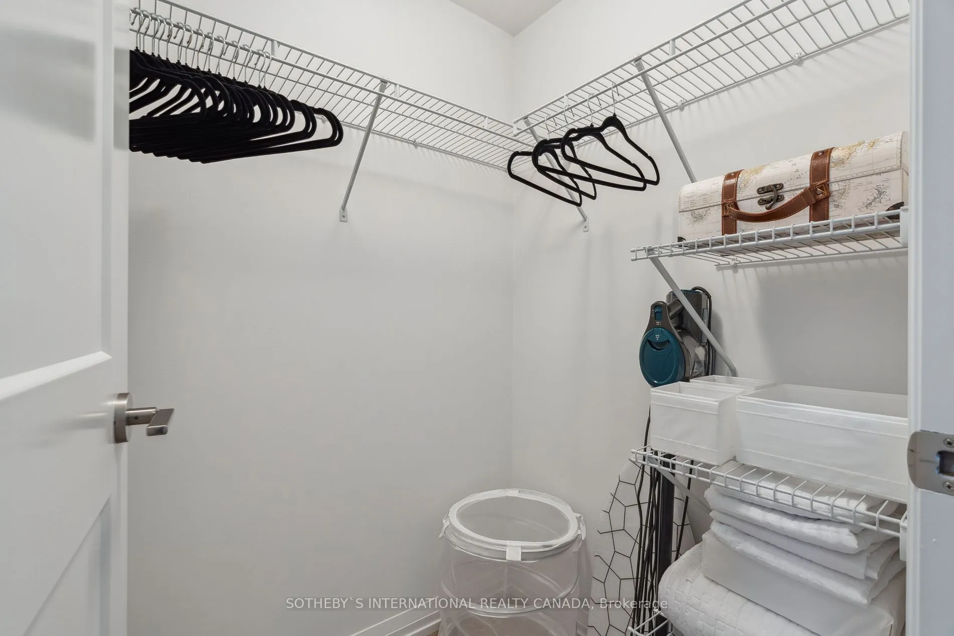 28 Widmer St, #3629