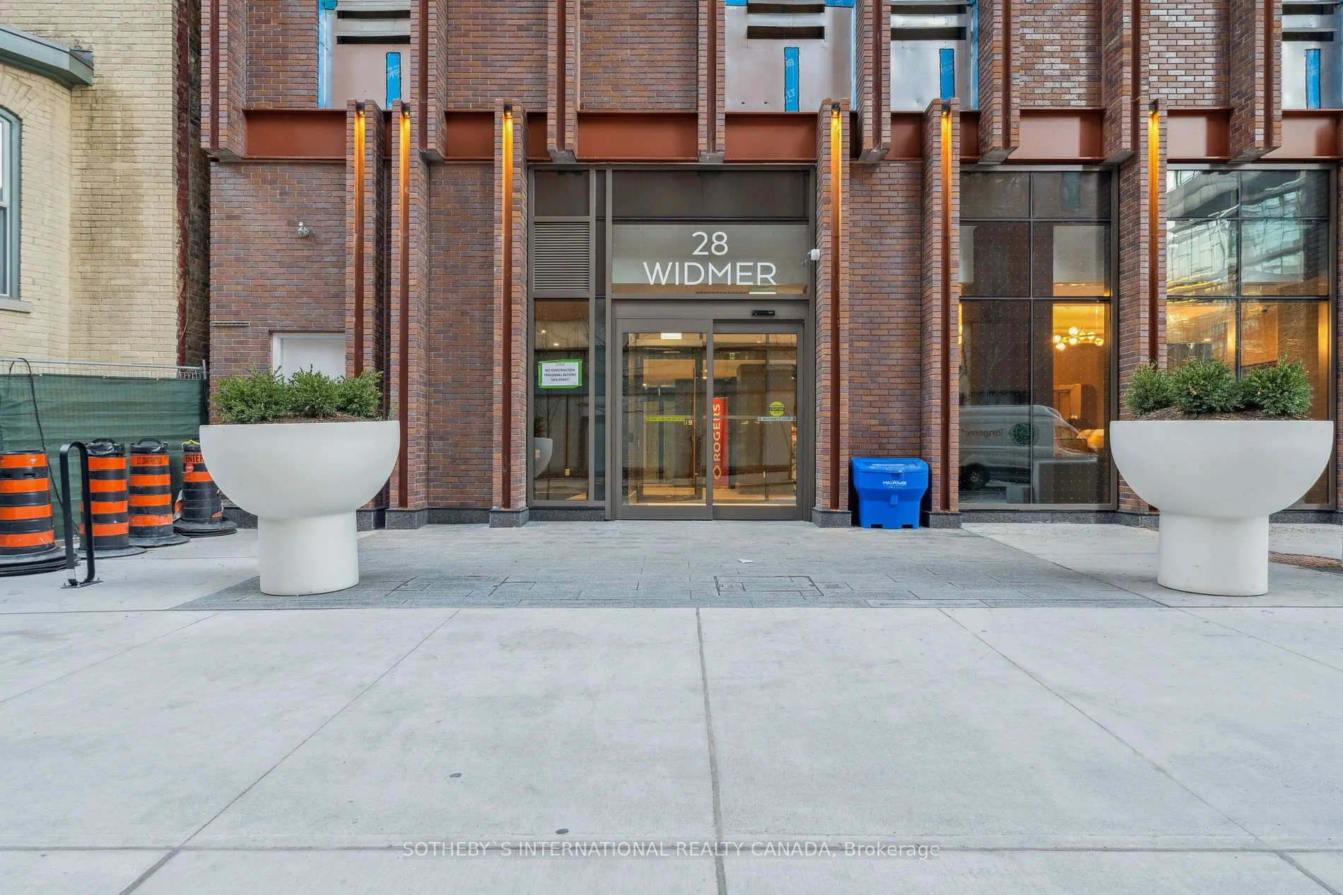 28 Widmer St, #3629