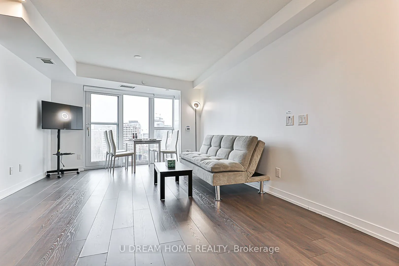 219 Dundas St E, #1201
