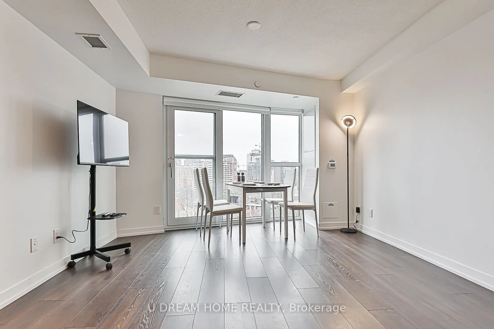 219 Dundas St E, #1201