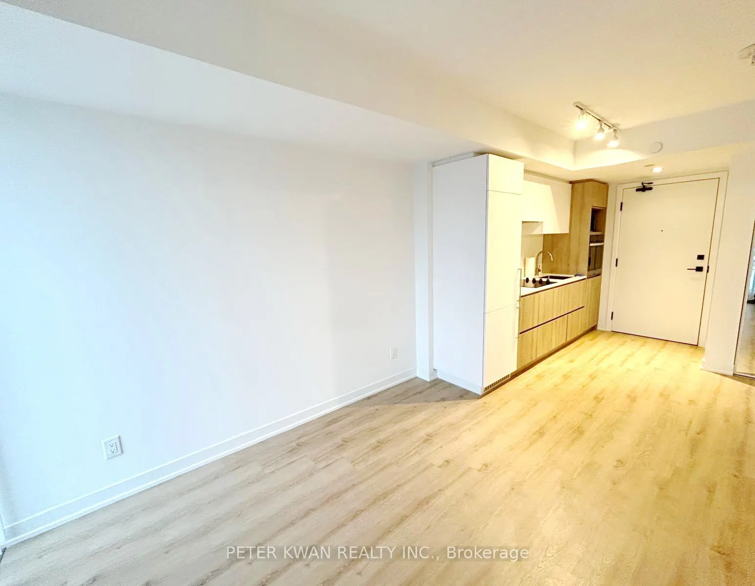 319 Jarvis St, #601