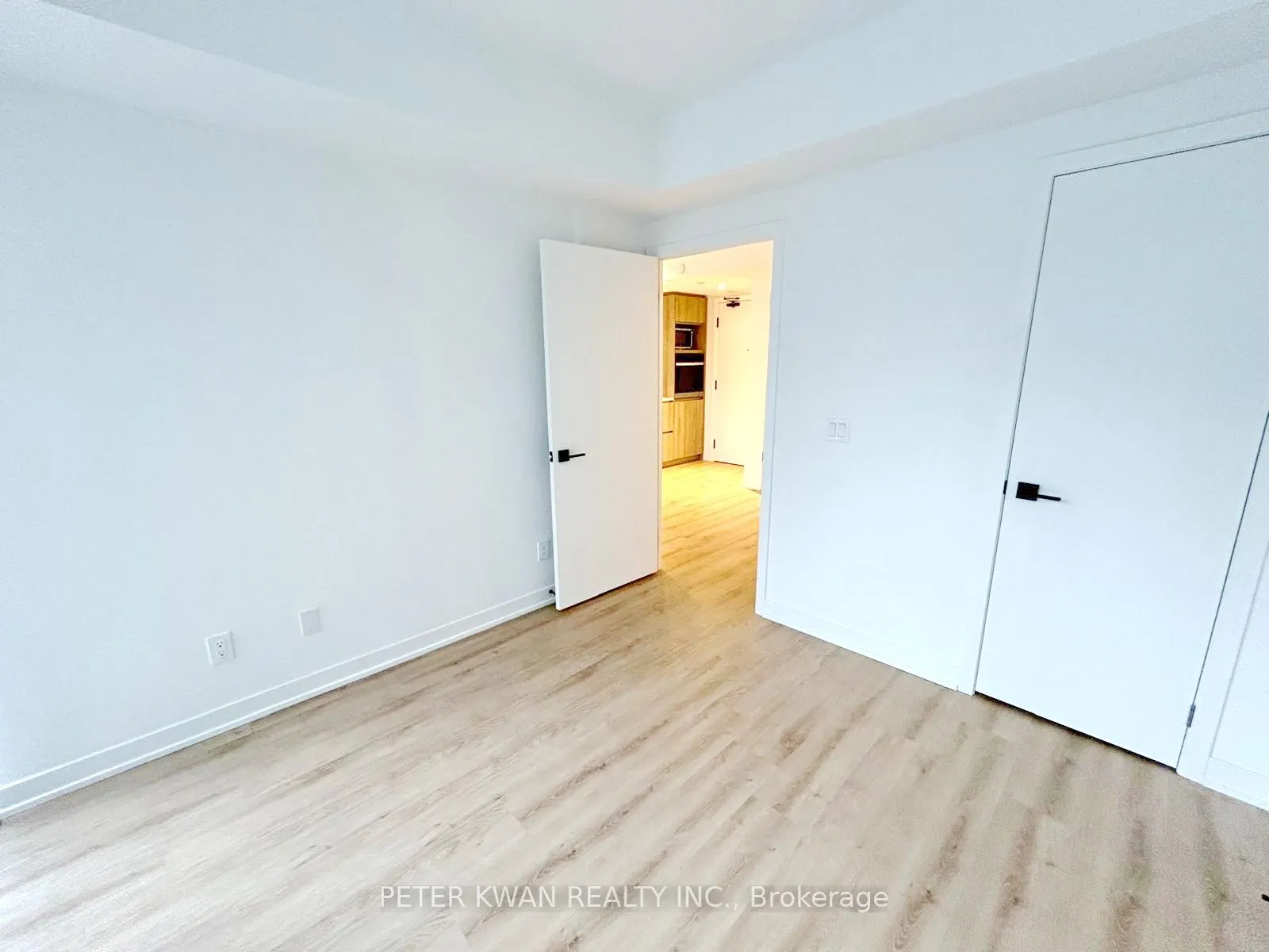 319 Jarvis St, #601