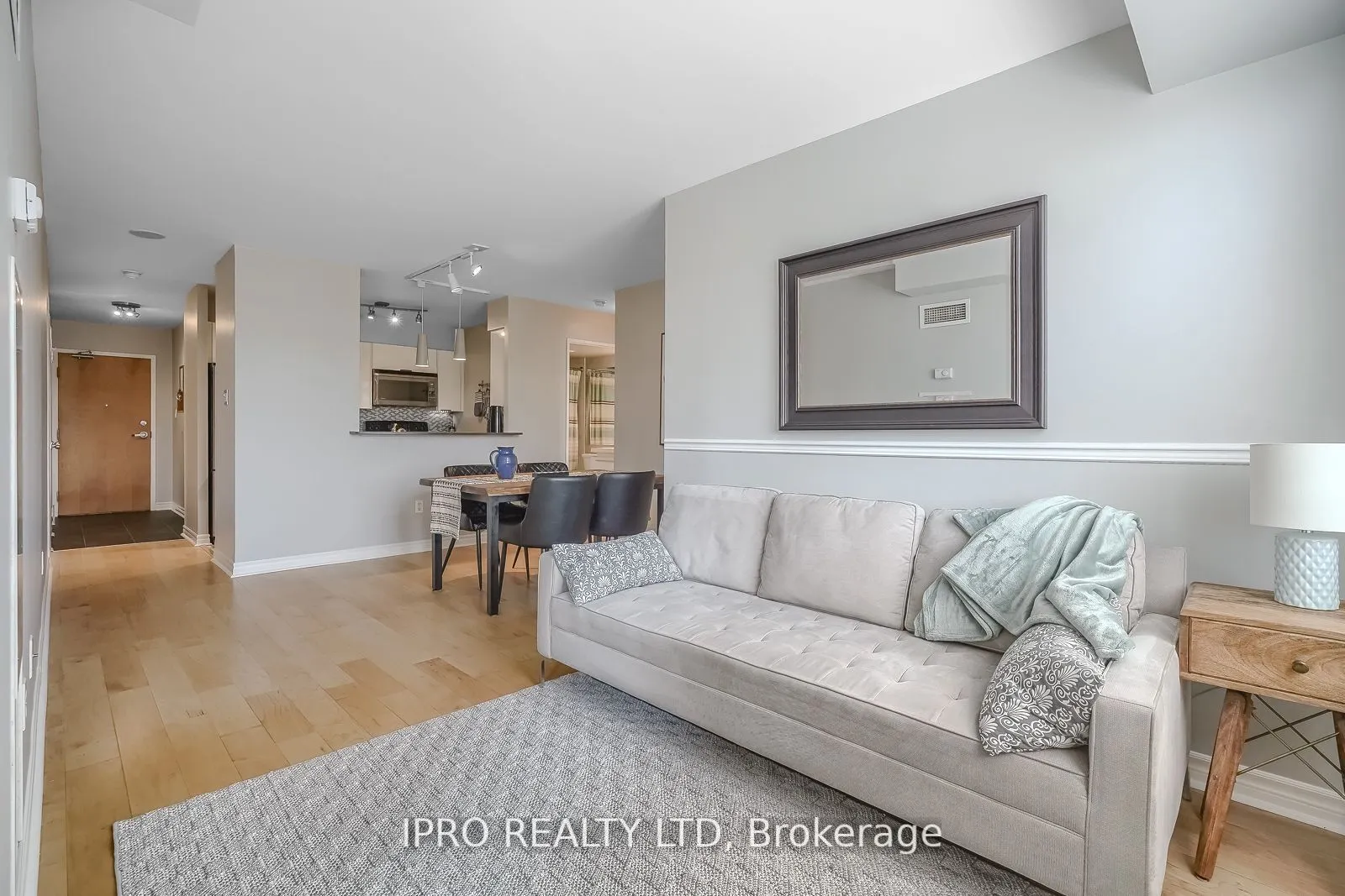 70 Mill St, #410