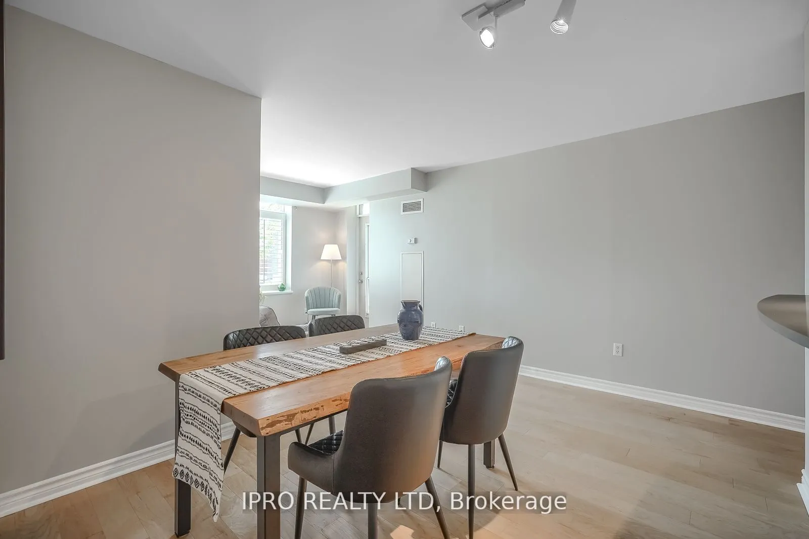 70 Mill St, #410