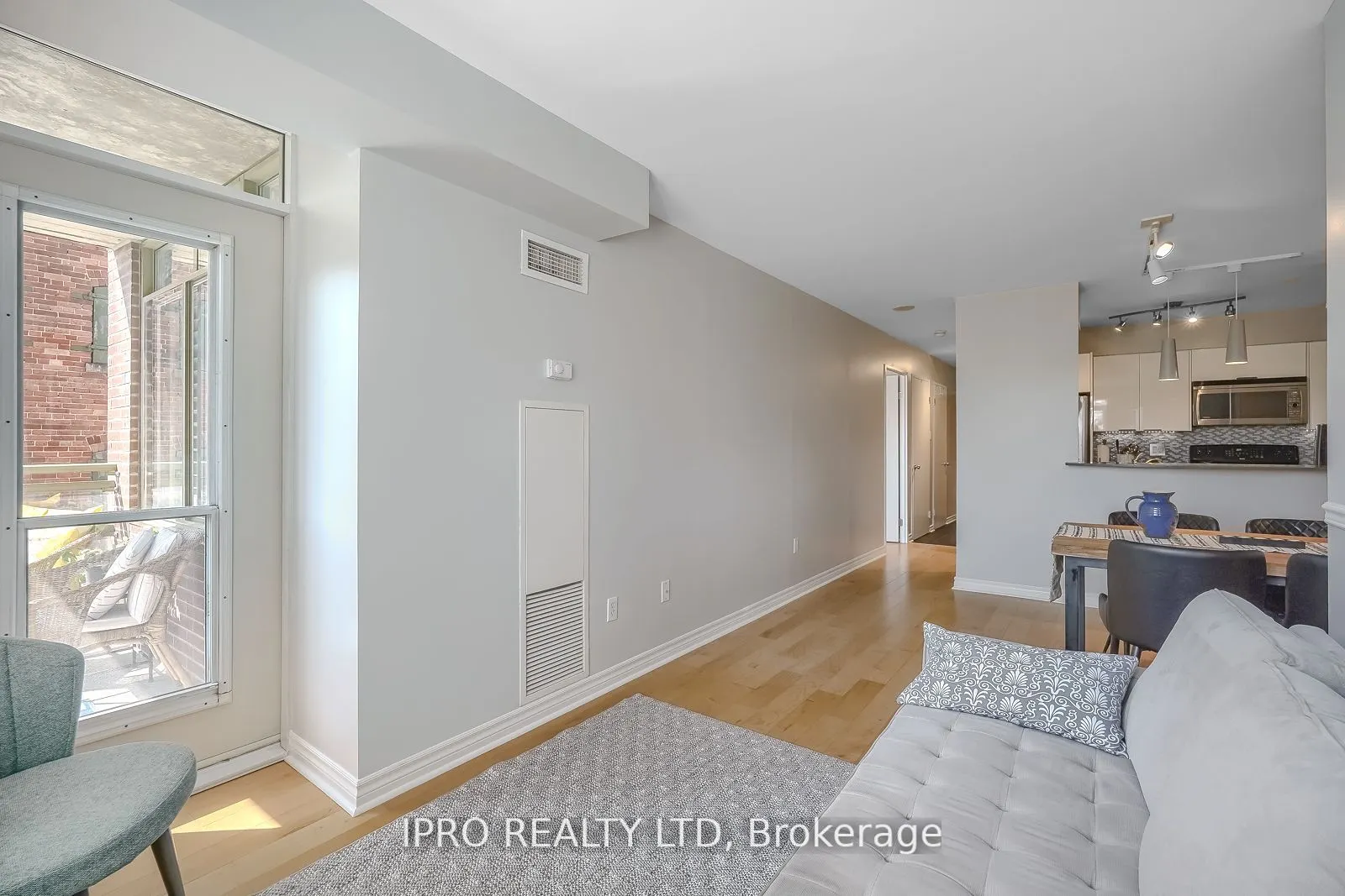 70 Mill St, #410