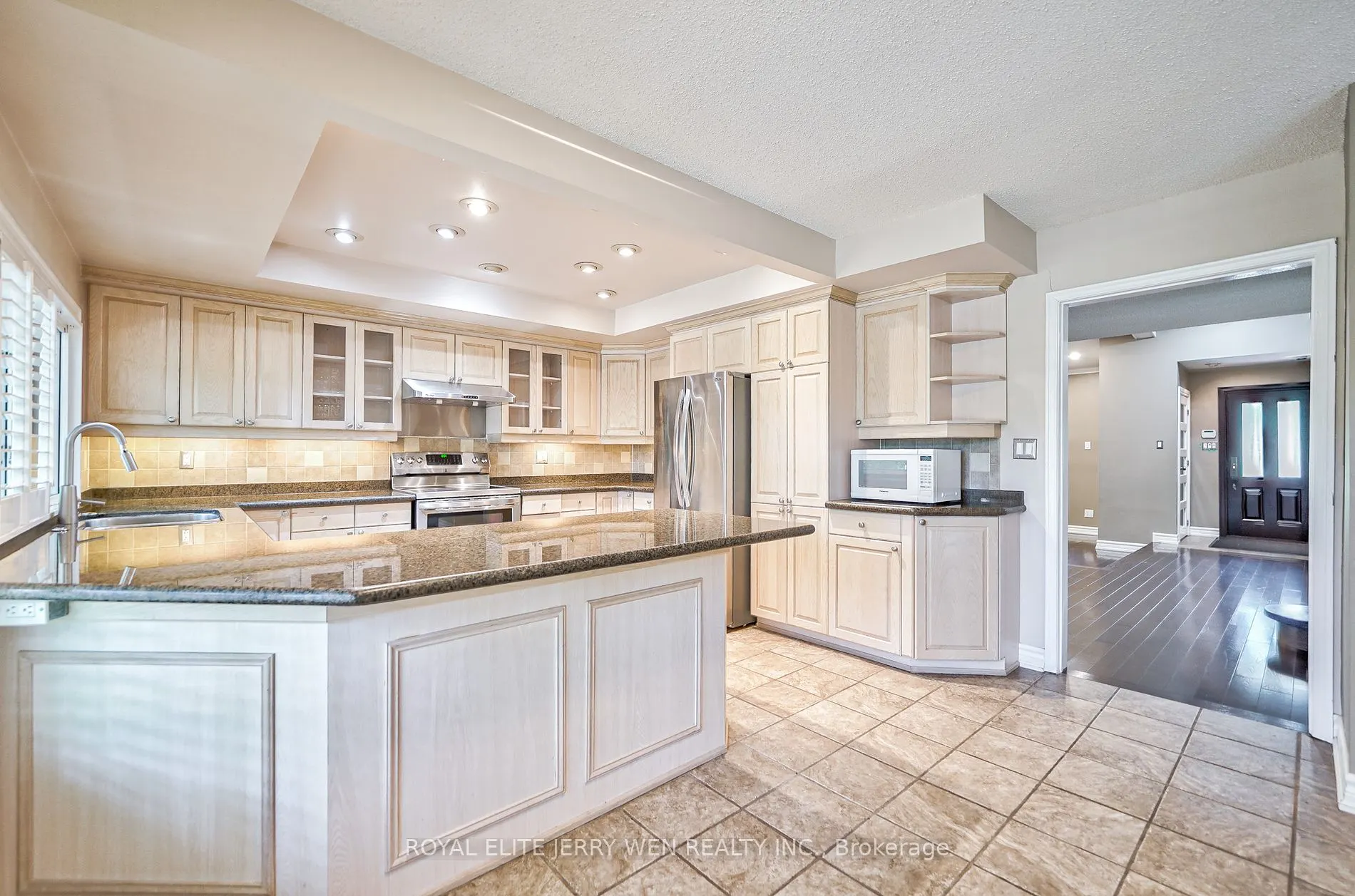10 Mellowood Dr