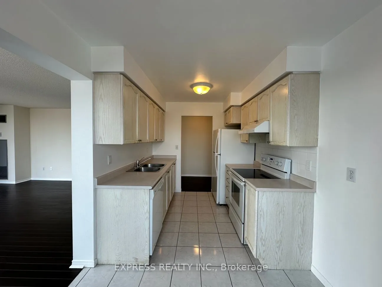 39 Pemberton Ave, #513