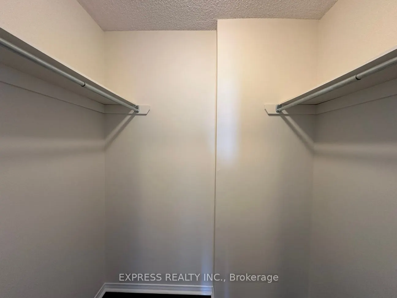 39 Pemberton Ave, #513