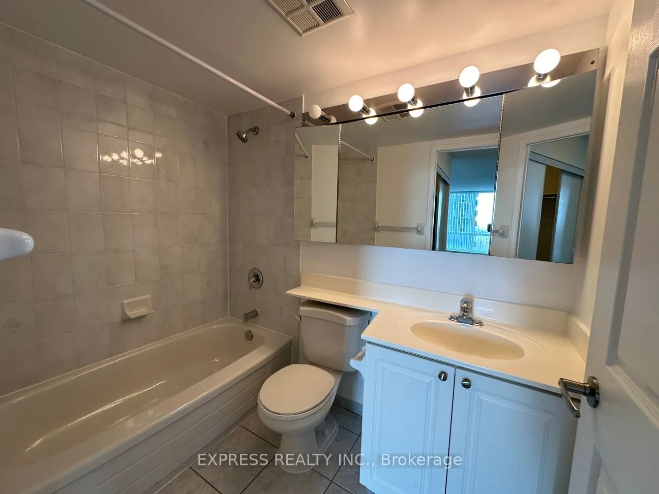 39 Pemberton Ave, #513