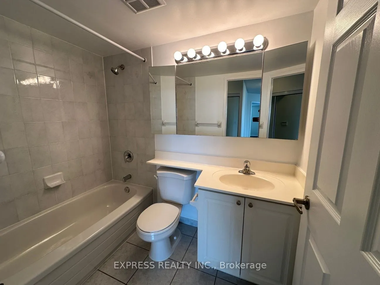 39 Pemberton Ave, #513