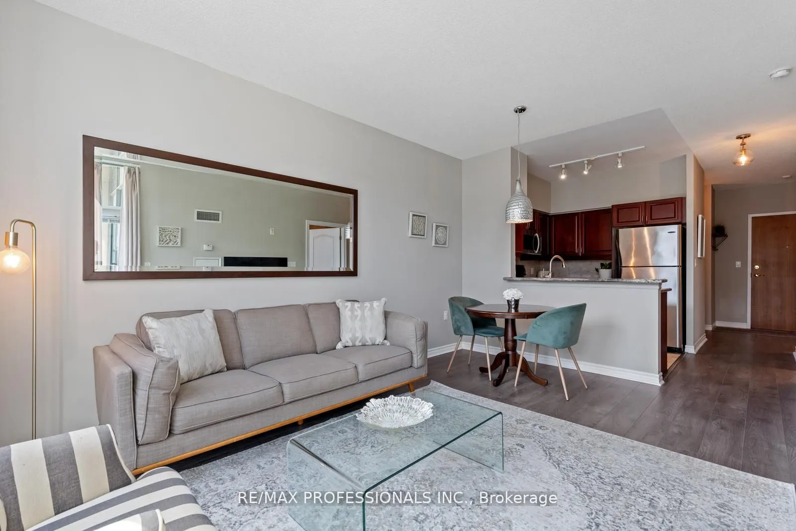 3830 Bathurst St, #108