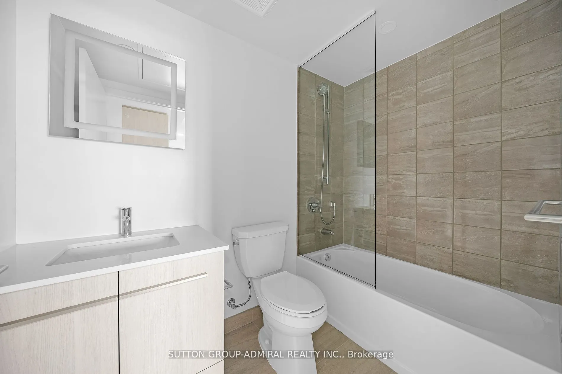 8 Cumberland St, #1706
