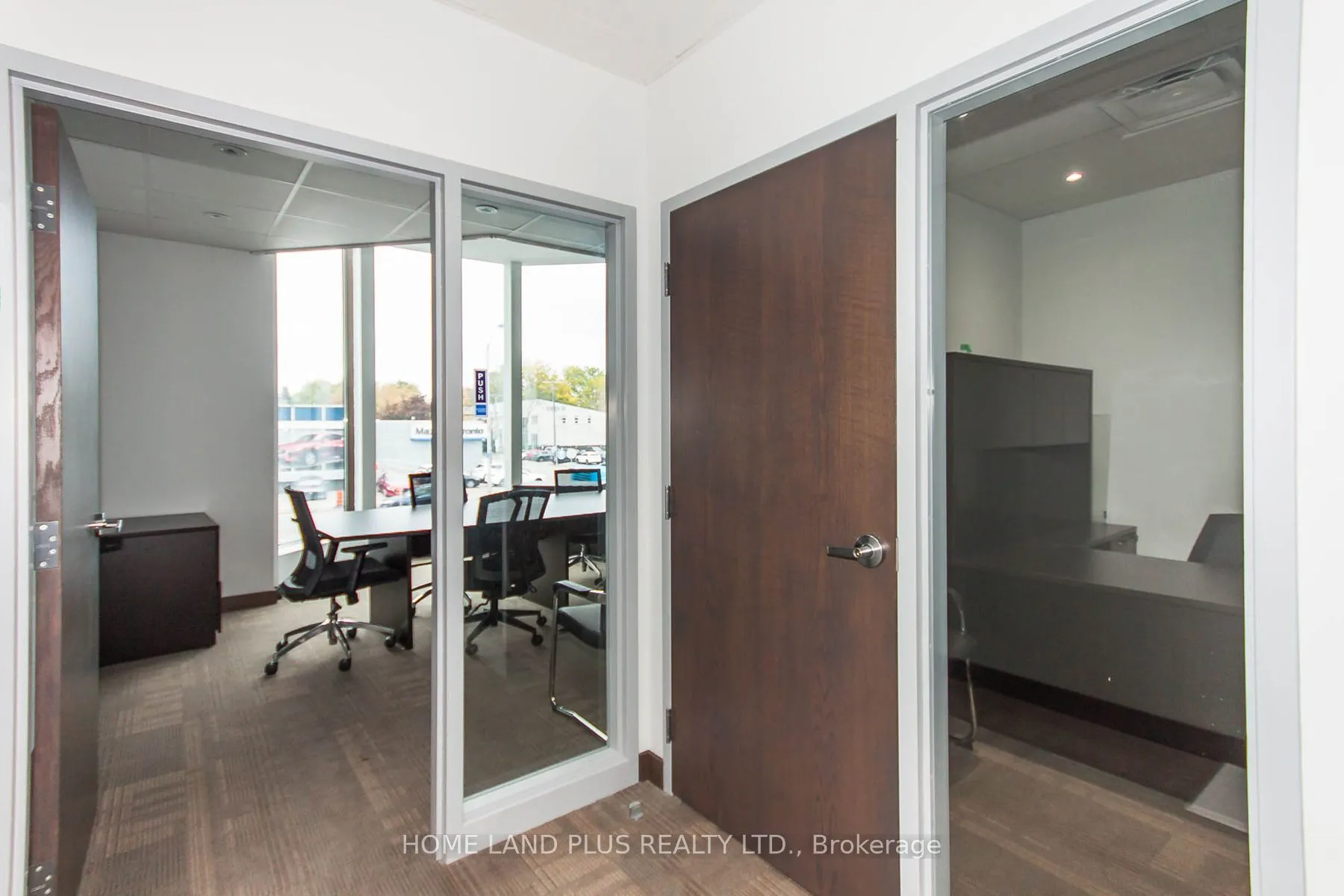 6174 Yonge St, #201