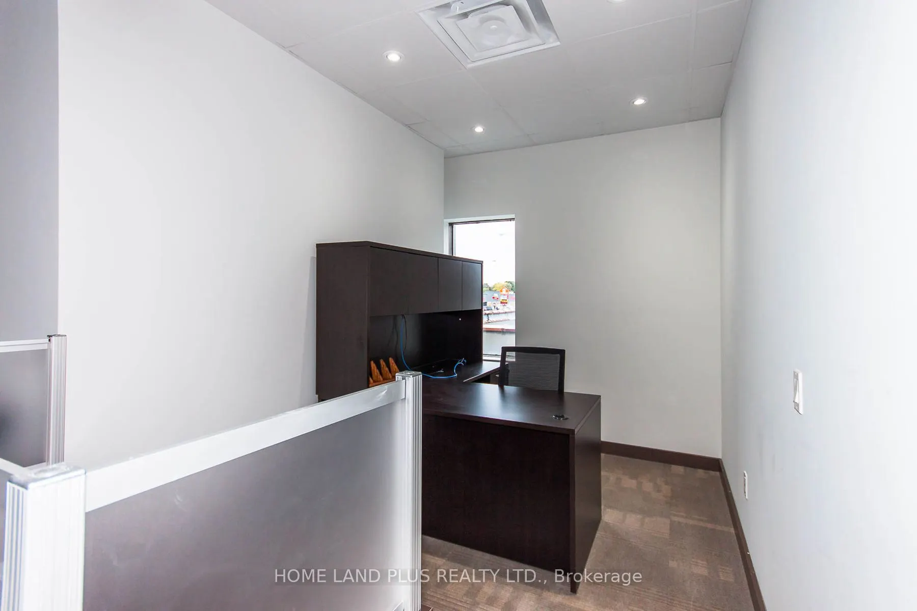 6174 Yonge St, #201