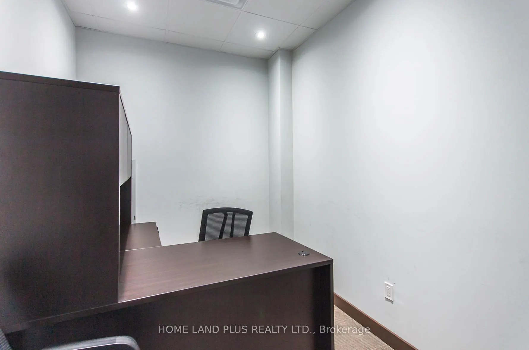 6174 Yonge St, #201