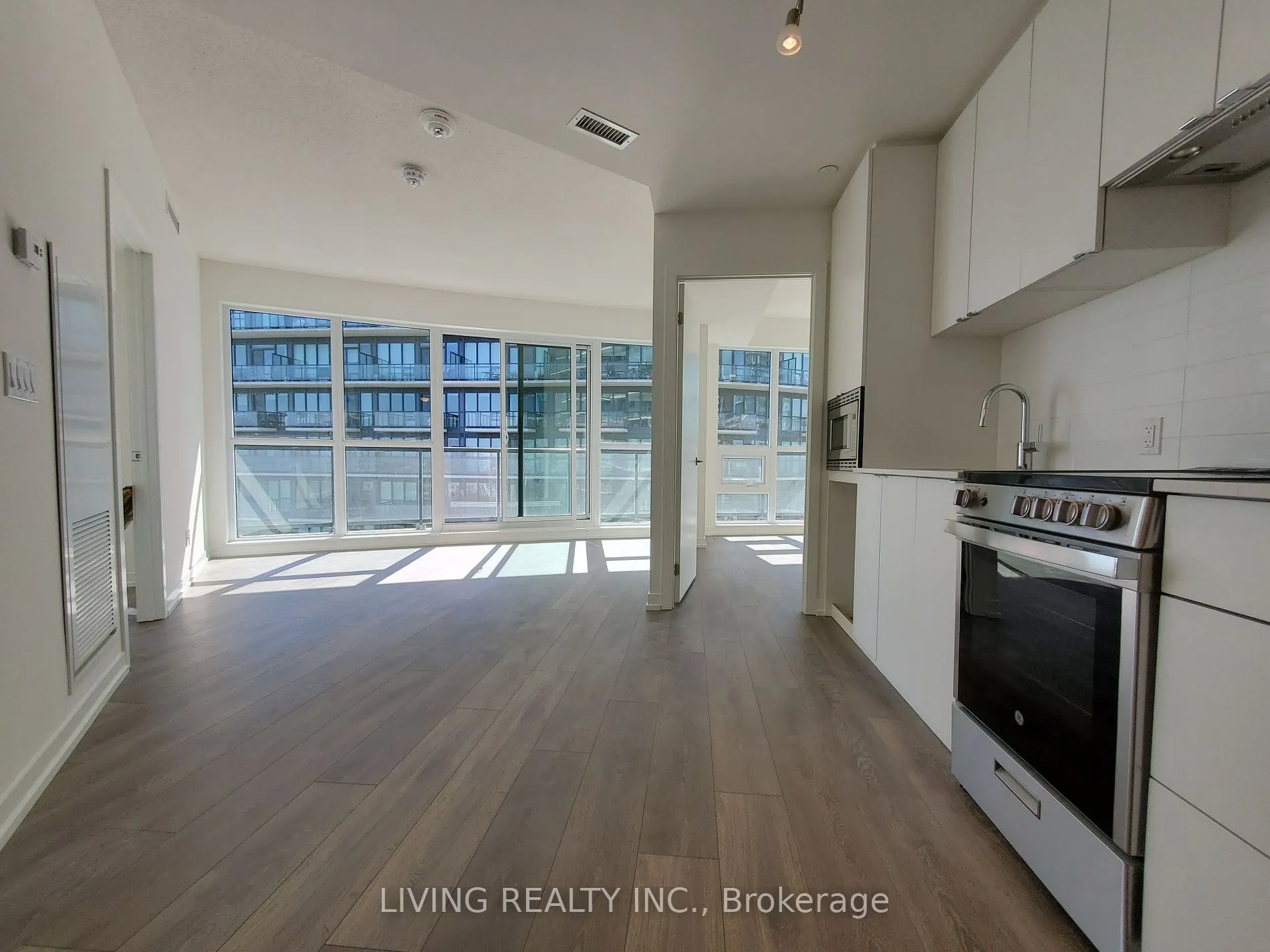 49 East Liberty St, #2207