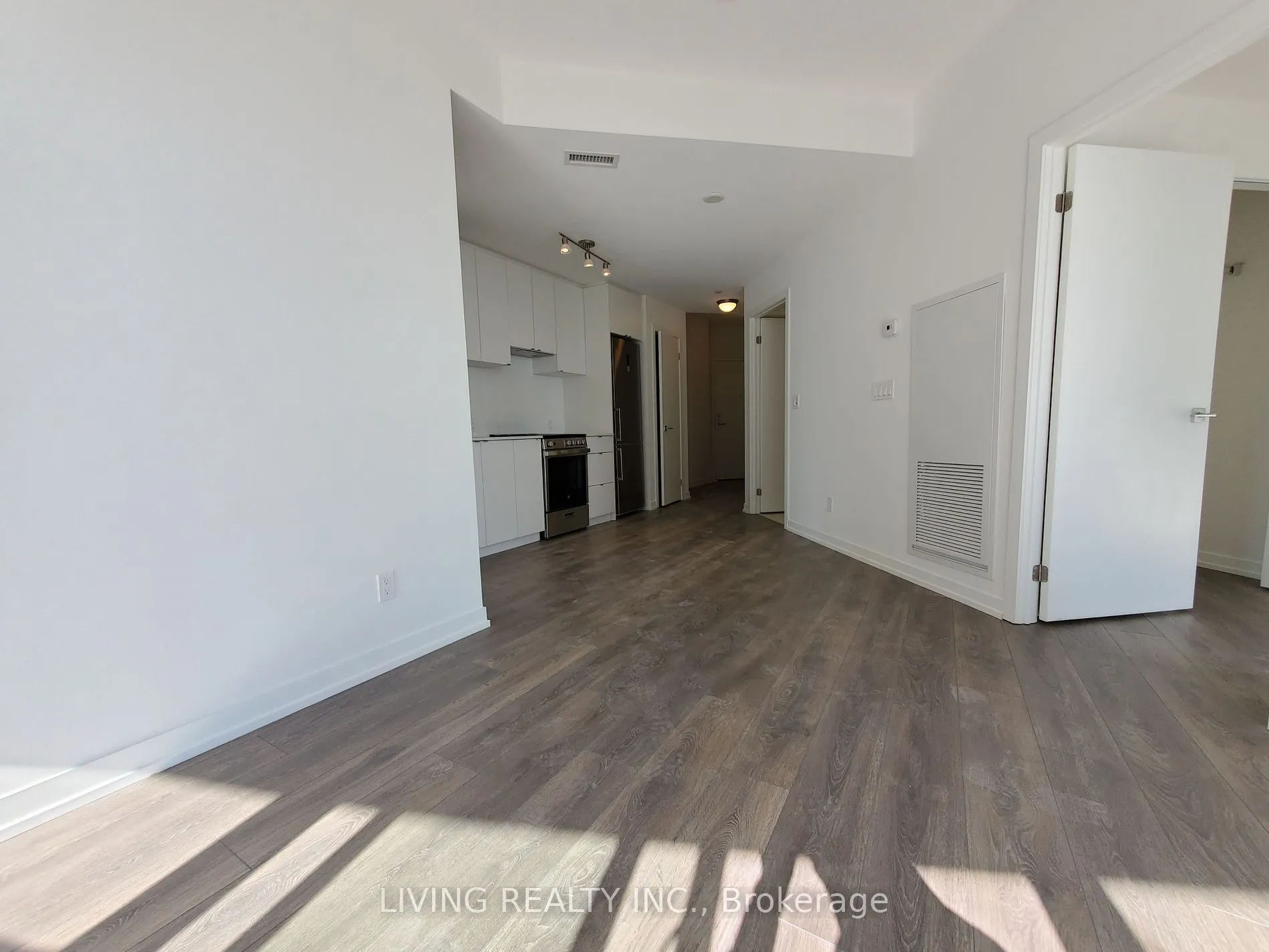 49 East Liberty St, #2207