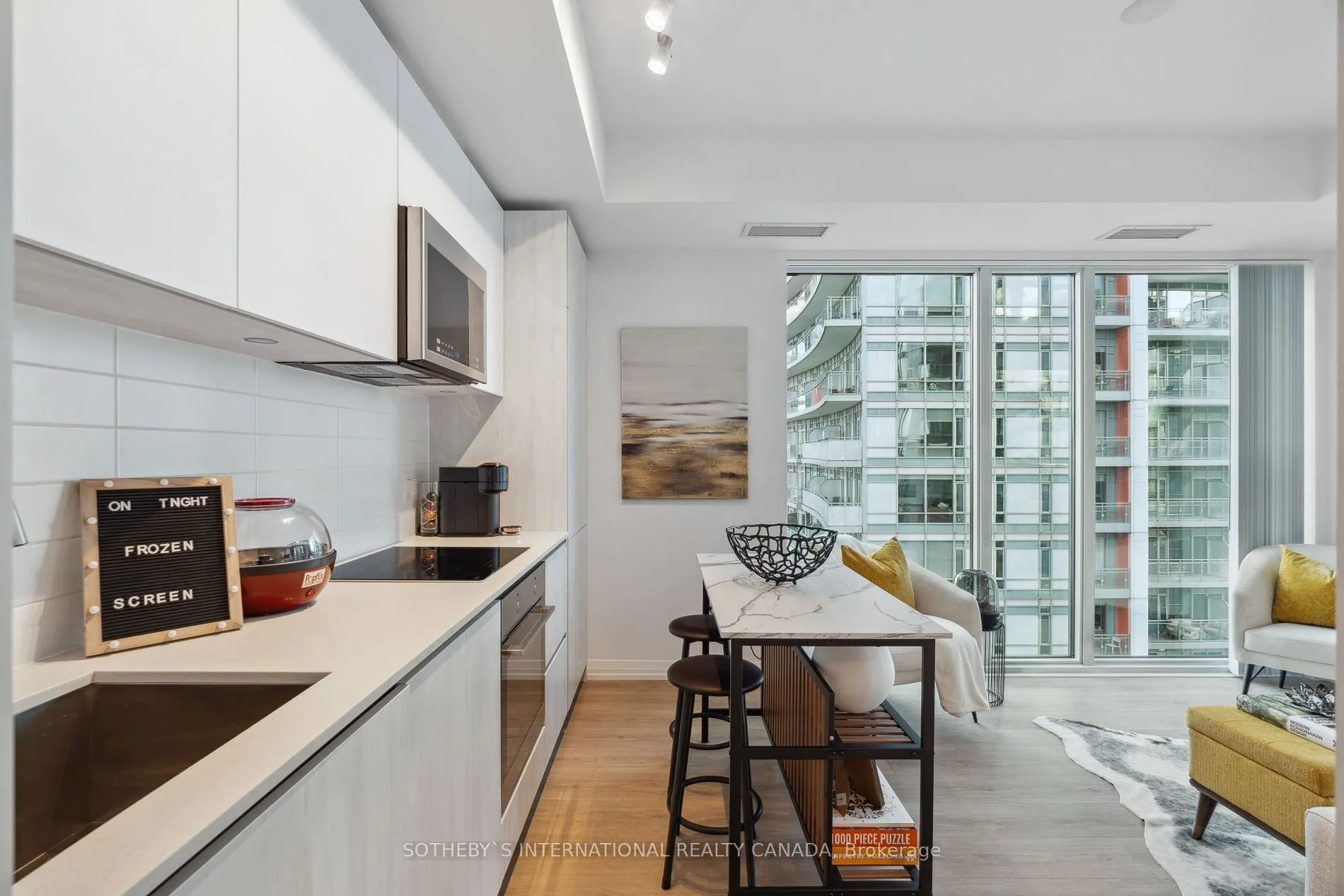 28 Widmer St, #3629