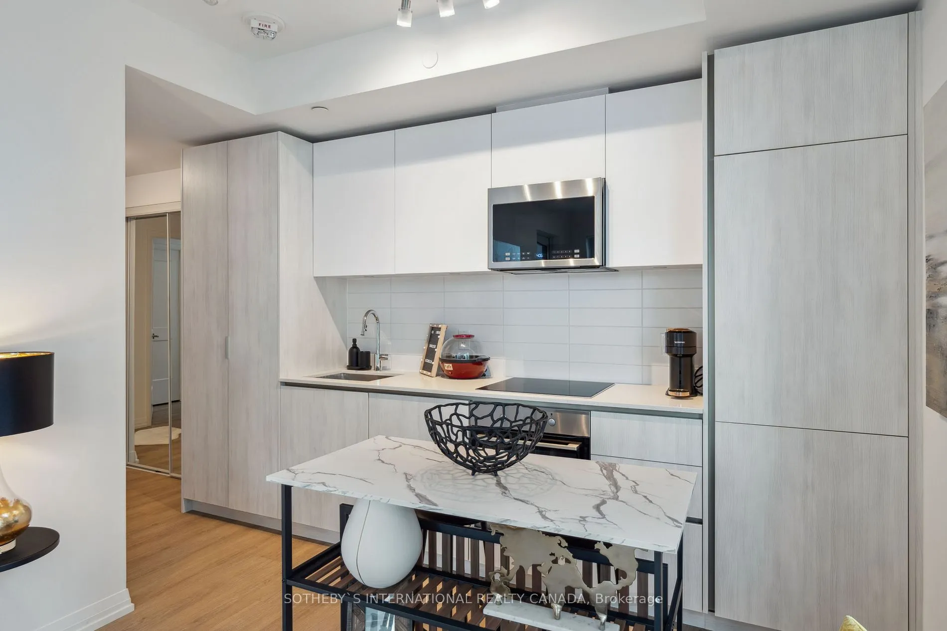 28 Widmer St, #3629