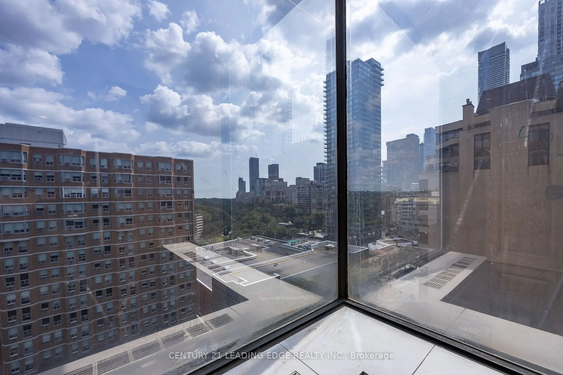 920 YONGE Street, #900