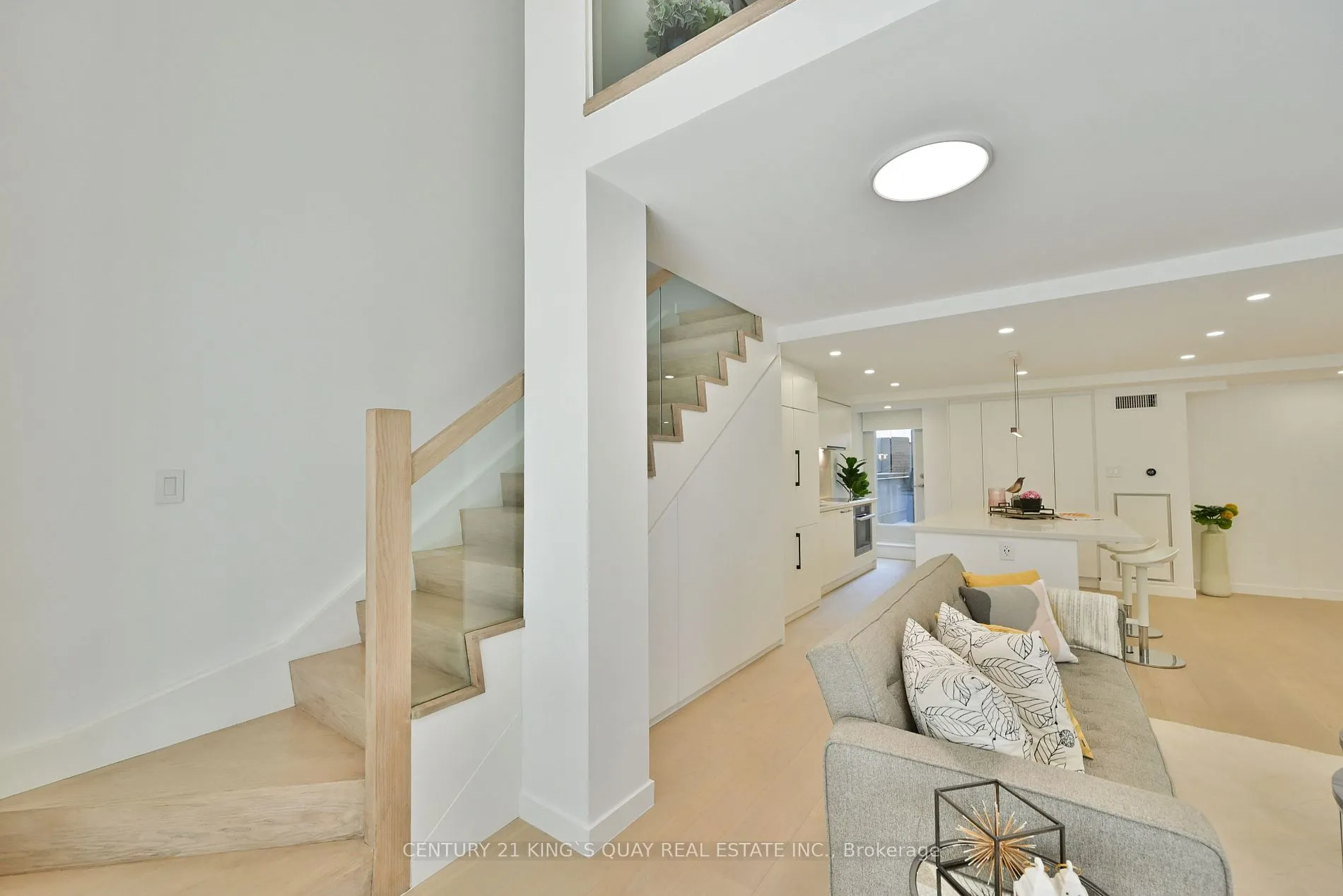 80 Cumberland St, #304