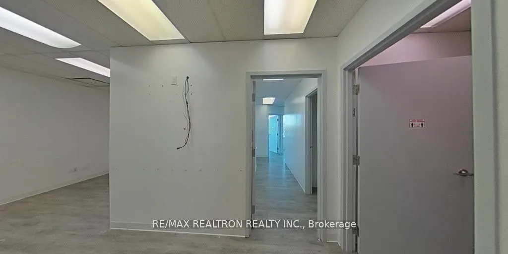 3910 Bathurst Street, #305