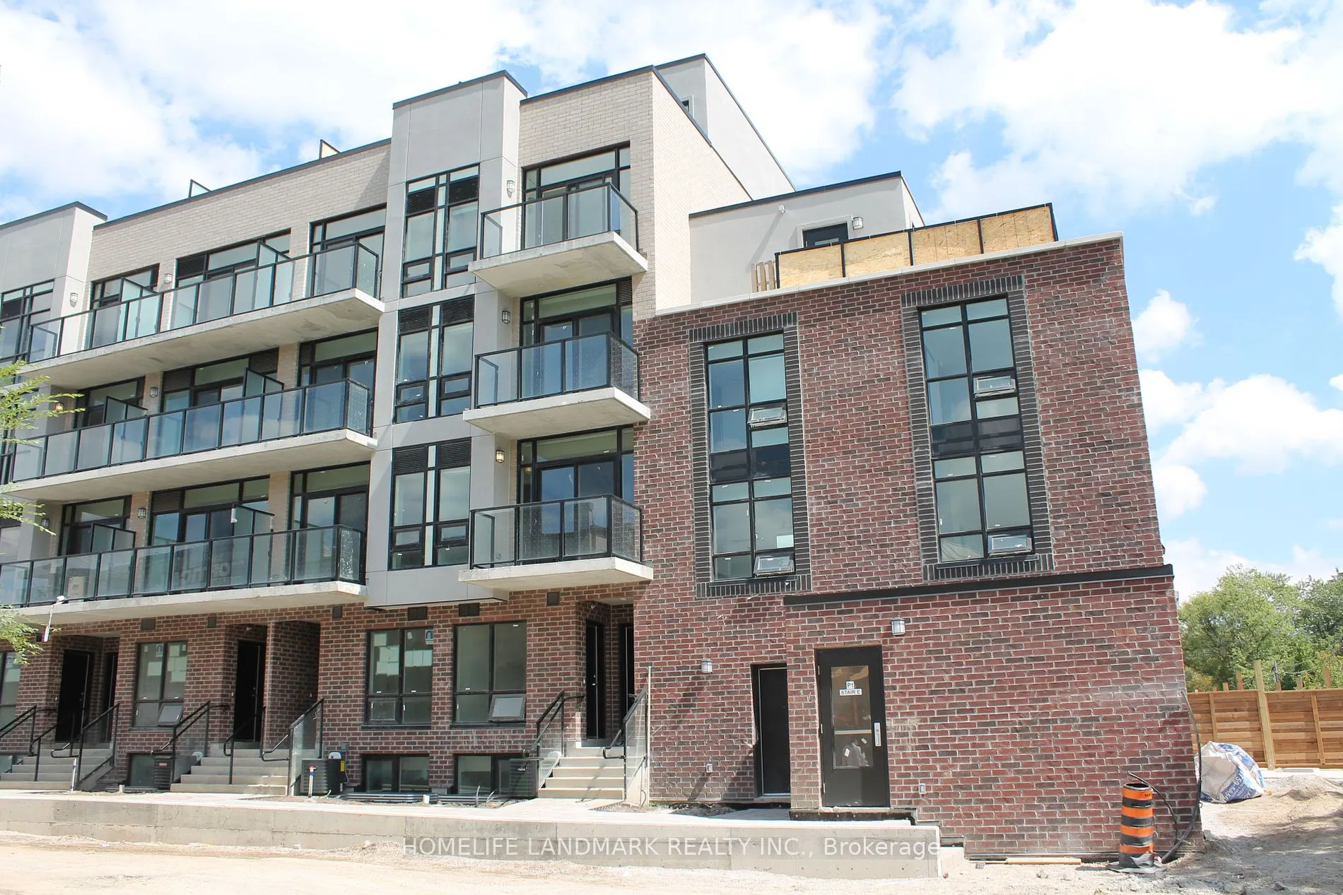 871 Sheppard Ave, #1
