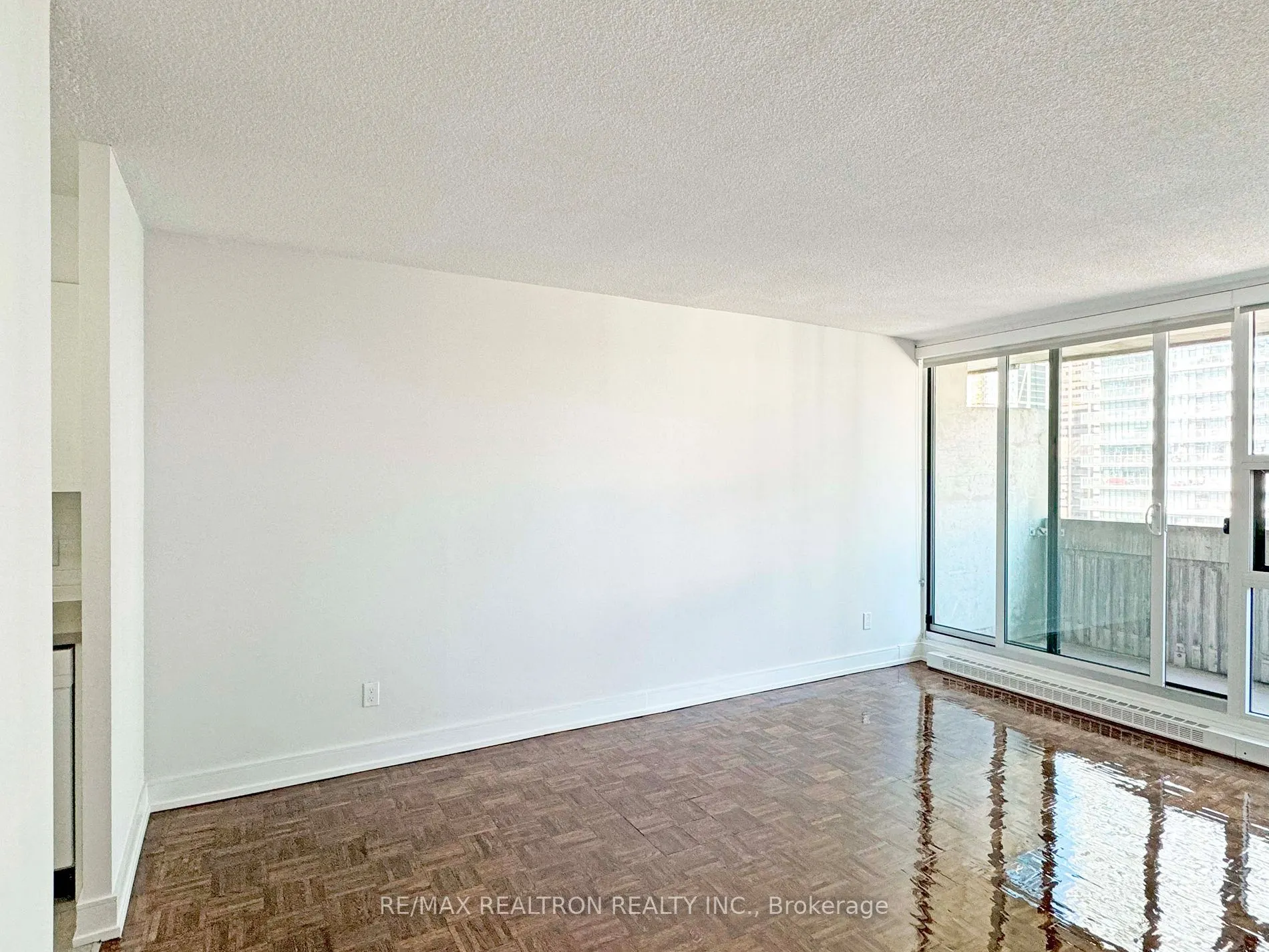 33 Isabella St, #2511