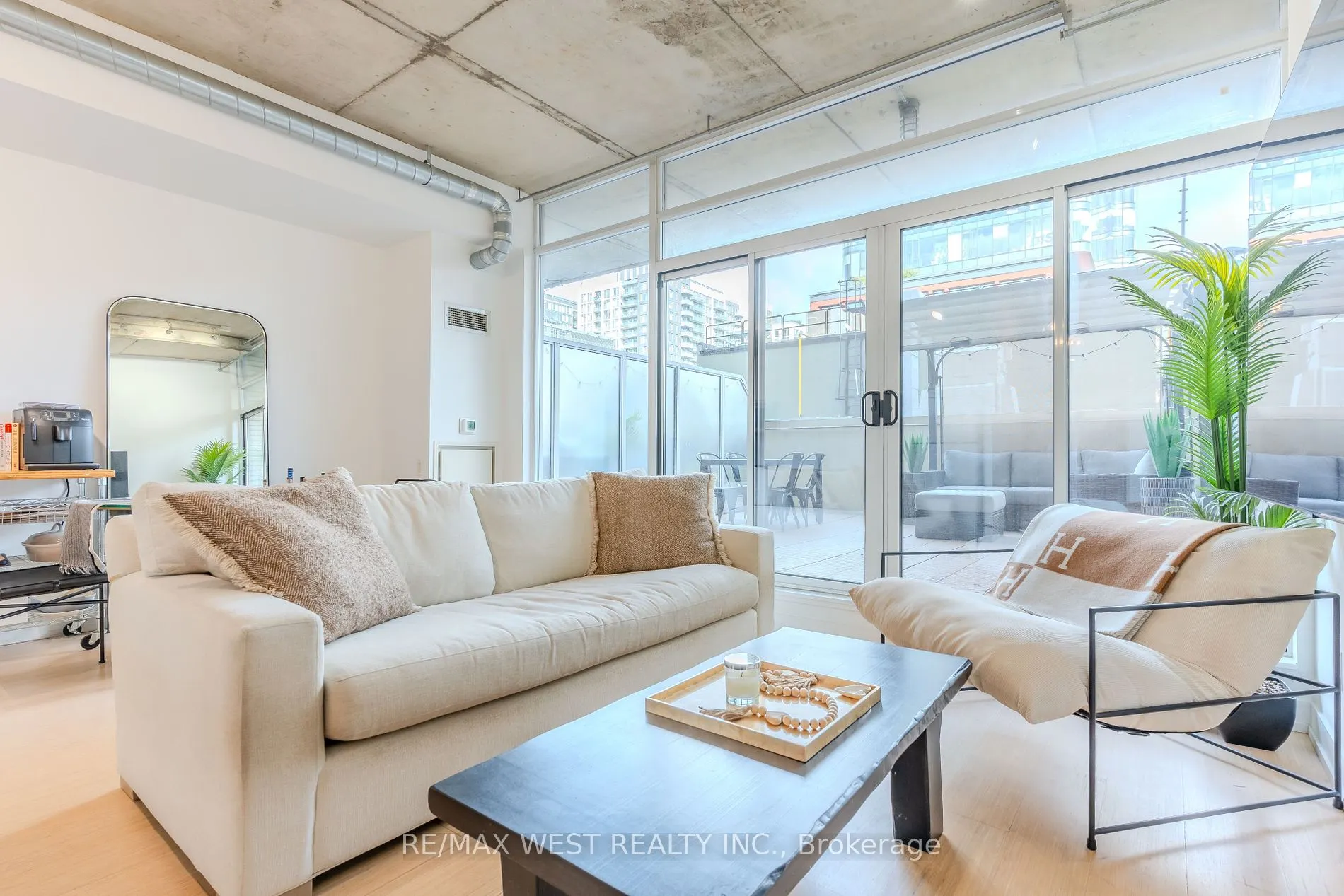 66 Portland St, #212