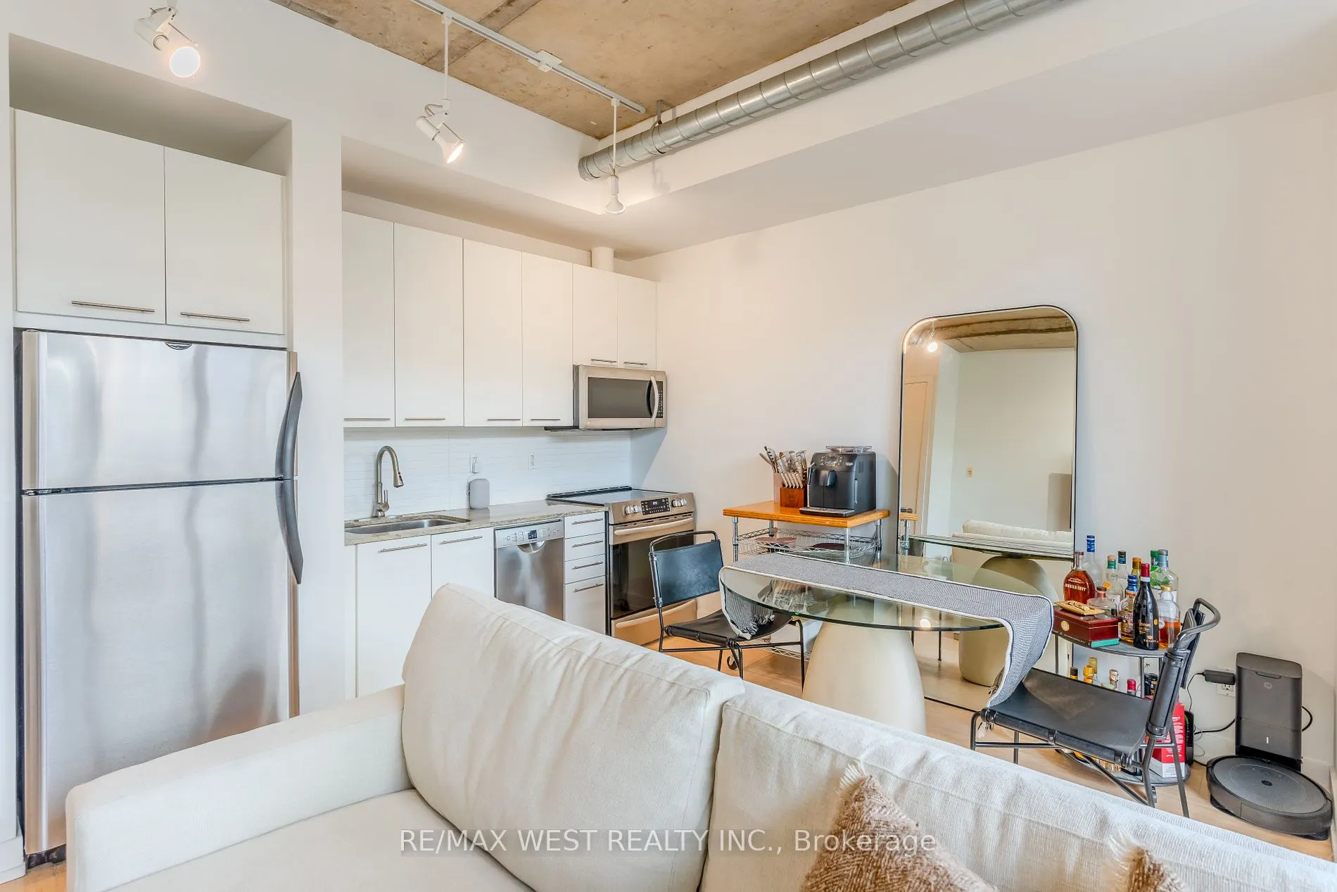 66 Portland St, #212