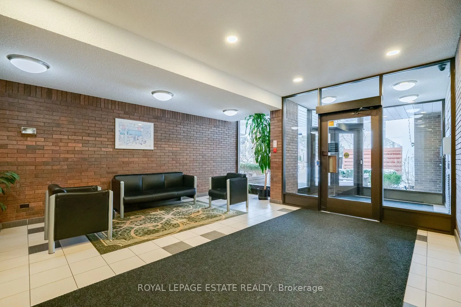 40 Sunrise Ave, #110